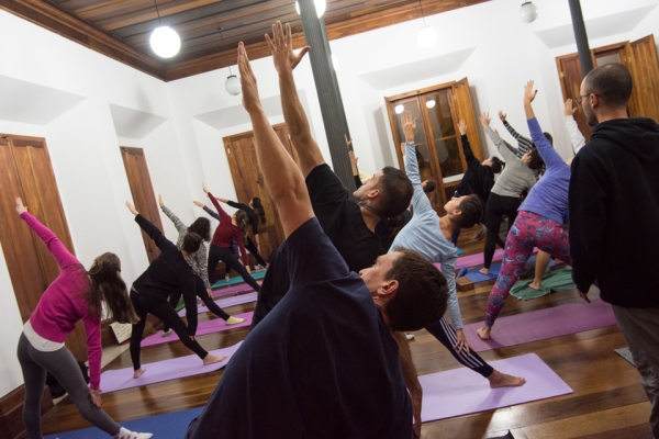 FCC Fundação Catarinense de Cultura Projeto Yoga no Palácio volta a